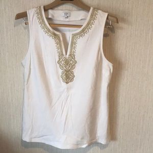 Crown and Ivy sleeveless top